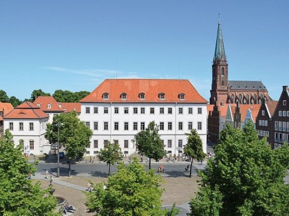 Фото: Roy Robson - Markt 3